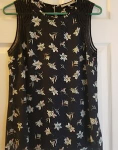 Small stitch fix top